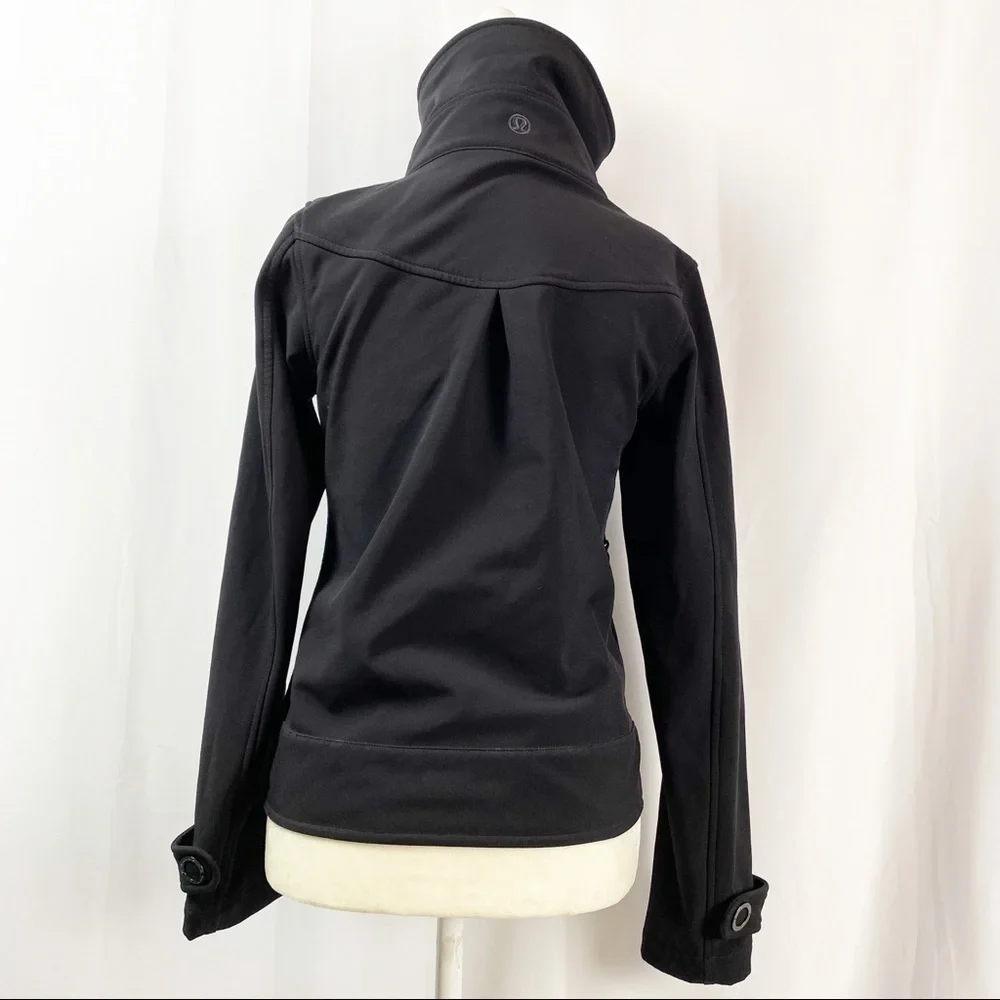 Lululemon AUDREY JACKET  Wind RainTech Softshell